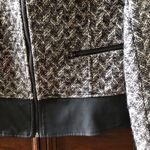 Romeo and Juliet Couture for Gossip Girl wool and faux leather tweed jacket in L - Picture 5 of 8